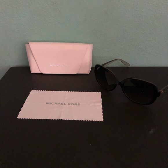 Michael Kors “Isle of Skye” Sunglasses - Picture 3 of 7